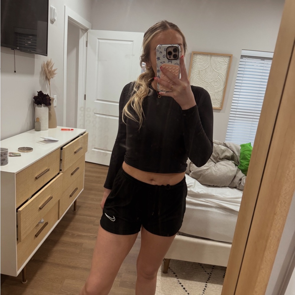 NIKE dri fit shorts S - Picture 2 of 6